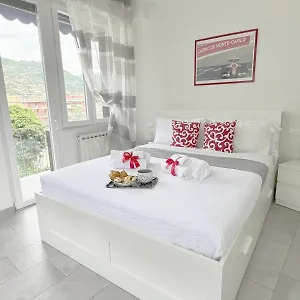 Liguria 4 - Centro A 2 Minuti Dal Mare Appartement